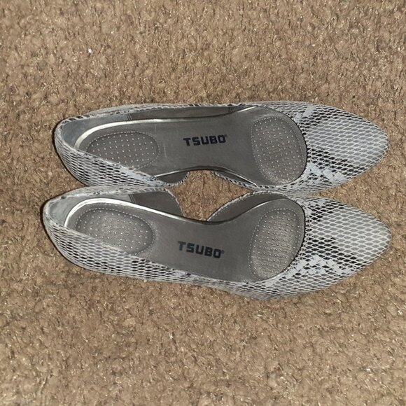 TSUBO-Fifee-D’Orsay Pump-Dark Grey Snake Pattern Leather-Sz 7.5-Near Mint - Picture 6 of 7